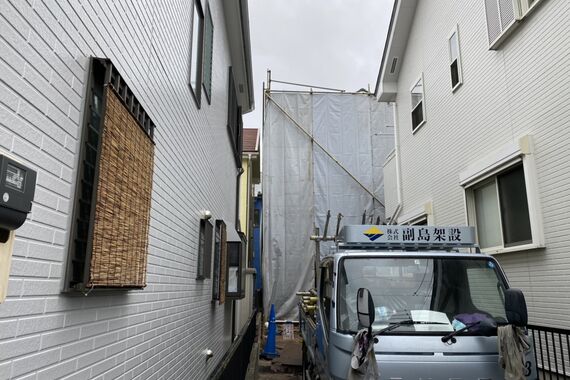 足場
