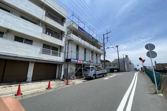 足場