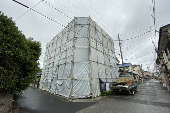 足場
