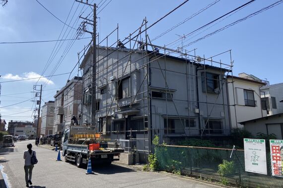 足場
