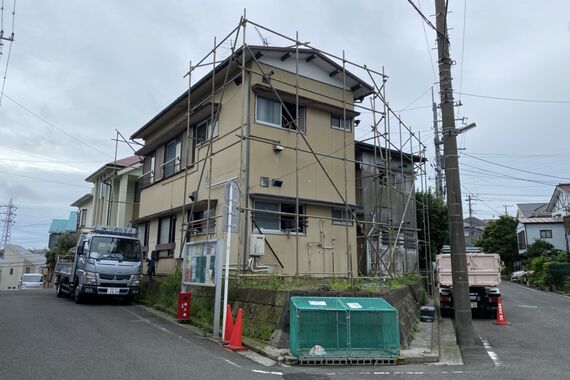足場