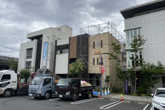 足場