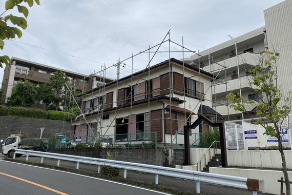 足場