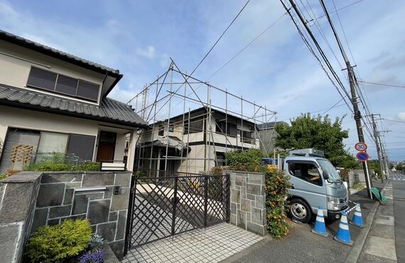 神奈川県内・横浜市で解体足場をしております。狭小地もお任せください！(株)副島架設です！