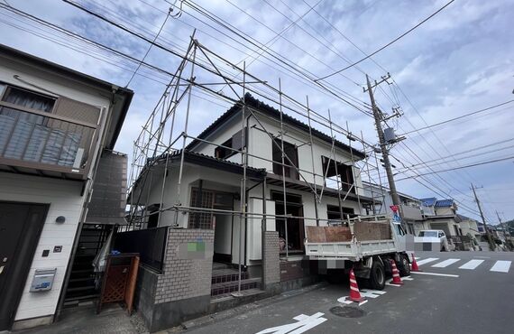 神奈川県内・横浜市で解体足場をしております。狭小地もお任せください！(株)副島架設です！